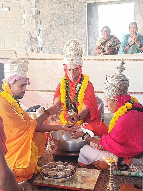 kallinatheswara mahaganaradhane kalluru yalaburga koppal