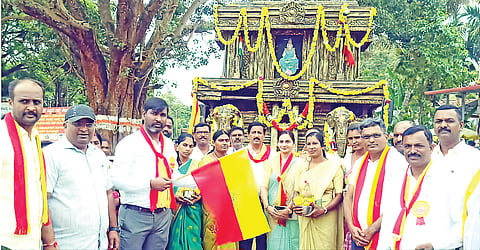 ನಾಡು-ನುಡಿಯ ವಿಚಾರದಲ್ಲಿ ಒಗ್ಗಟ್ಟಿನಿಂದ ಮುನ್ನುಗ್ಗಿ