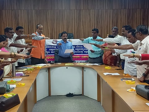 13 cbp 1 - saksharatha dina