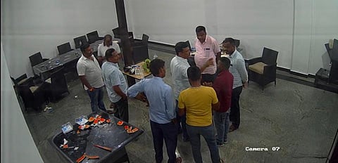 ಕ್ಲಬ್‌ನಲ್ಲಿ ಪೋಲಿಸ್‌ರ ದುವರ್ತನೆ:ಮೂವರು ಅಮಾನತು