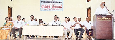 ಪೆರಾಜೆ ಪ್ರಾಥಮಿಕ ಕೃಷಿ ಪತ್ತಿನ ಸಹಕಾರ ಸಂಘದ ವಾರ್ಷಿಕ ಮಹಾಸಭೆಯಲ್ಲಿ ಅಧ್ಯಕ್ಷ ನಾಗೇಶ್ ಕುಂದಲ್ಪಾಡಿ ಮಾತನಾಡಿದರು.