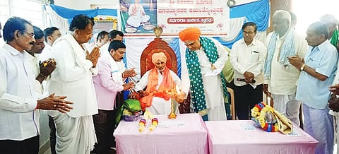 18 Srt 01 FAKIRSHIDDARAM SHREE