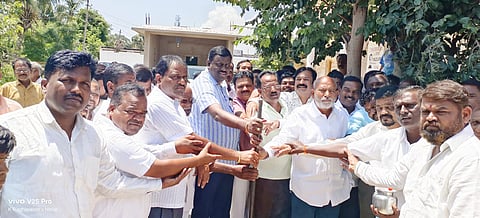 koppal mla raghavendra hitnala stoning ceremony huligi hospital kims