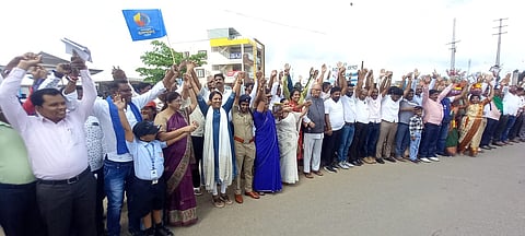 ಜಿಲ್ಲೆಯಲ್ಲಿ ಬೃಹತ್ ಮಾನವ ಸರಪಳಿ ರಚನೆ ಯಶಸ್ವಿ