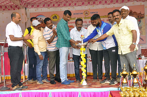 ಕ್ರೀಡೆಯಿಂದ ಉತ್ತಮ ಬಾಂಧವ್ಯ  ಬೆಳೆಸುವಂತಹ   ವೇದಿಕೆ: ಎಂ.ಚಂದ್ರೇಗೌಡ