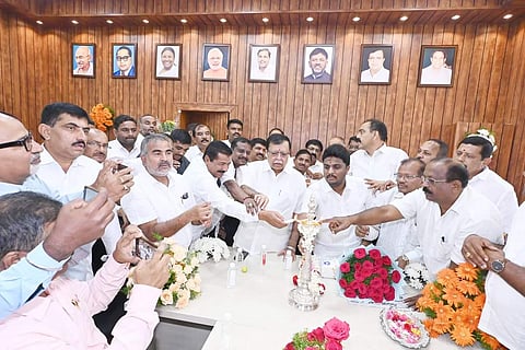 ಸಂಸದರ ನೂತನ ಕಚೇರಿ ಉದ್ಘಾಟಿಸಿದ ಸಚಿವ ಕೆ.ಎನ್.ರಾಜಣ್ಣ