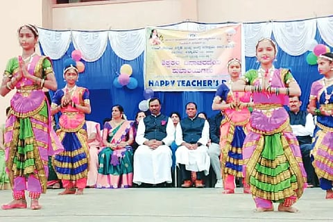 A meaningful Teacher's Day celebration in Alnavara