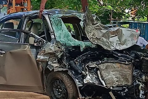A terrible accident, four died on the spot