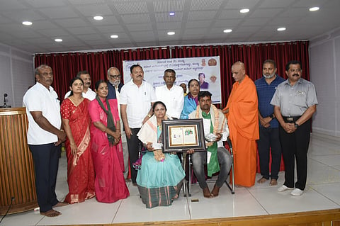 Award ceremony Mandya