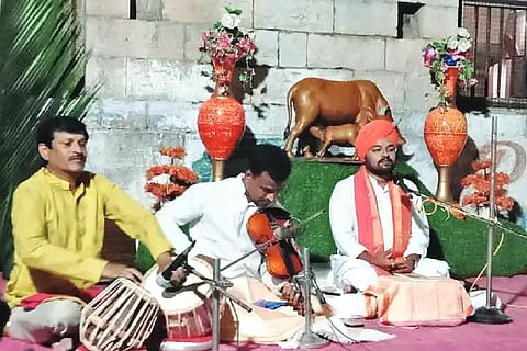 Bala Shivayogi, Sri Siddhalinga God, Spiritual Discourse, Sri Khasgata, Virakta Sri, Talikote