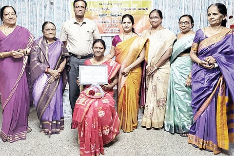 DVG-VANITHA-17.jpg