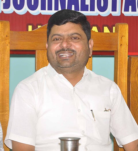 ನನ್ನ ಮೇಲೆ ಸುಳ್ಳು ಆರೋಪ ಮಸೀದಿಗೆ ಬಂದು ಆಣೆ-ಪ್ರಮಾಣ ಮಾಡಲಿ:ಗಿರೀಶ್ ಸವಾಲು