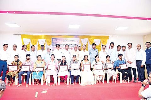 Hadagali teachers day