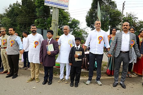 Human chain to uphold democratic value