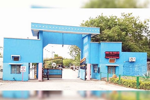 Hutti gold mine company