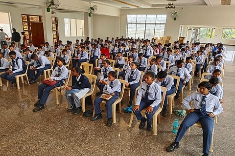 Information about co-operation movement to the soldiers school children