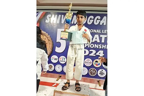 KARATE SUNMIT