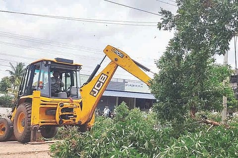 Kampli jcb