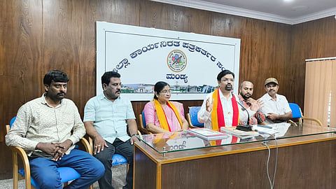 Kasapa President Mahesh Joshi in conversation Mandya