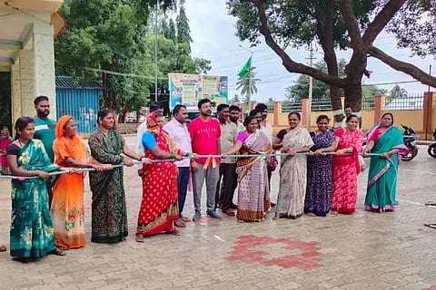 Let civil servants participate in sports