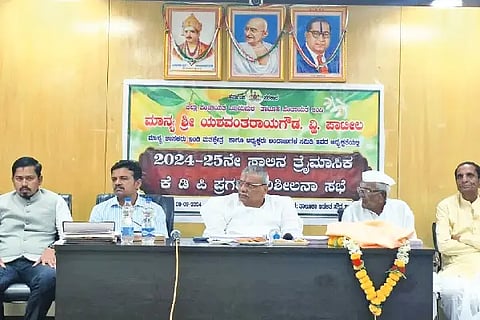 MLA, Yashwantaraya Gowda Patil, KDP Sabha, Farmers Suicide, Cattle Death Case, Relief, Ind,