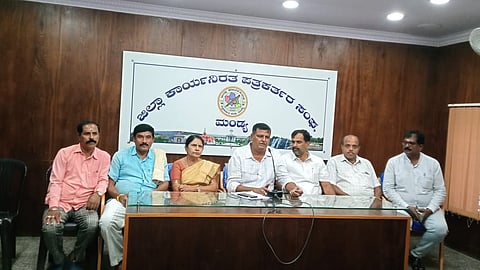 Okkaligara Sangha press conference Mandya
