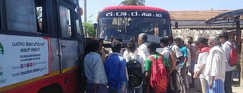 Rmgm-Ph-001-Bus - Thade-Students-Erehalli-kutgal Hobali Ramgm- 18-9-2024