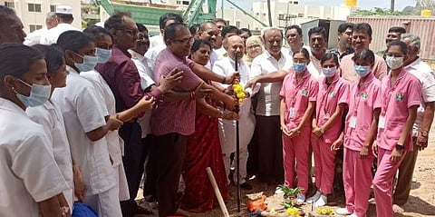 Rmgm-Ph-01-Critakal Care Hospital Kattada Guddalipooje MLA Iqbal Husain News Photo - 16-9-2024