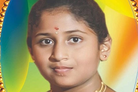 School girl ends her life due to electrocution during Ganeshotsav