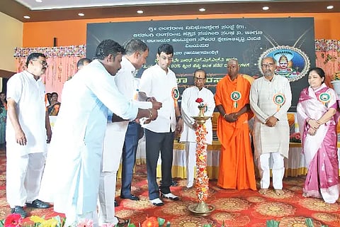 Sunil Gowda Patil, Pratibha Puraskar, Vijayapura, Education Sector, Shirasangi Lingaraja,