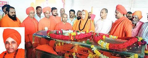 TIPPAYIKOPPA VIRUPAX SWAMIJI