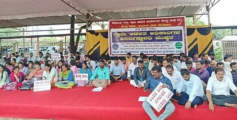 UDP-27-3-Protest