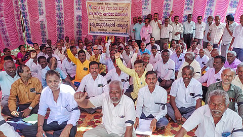 koppal retired employees protest