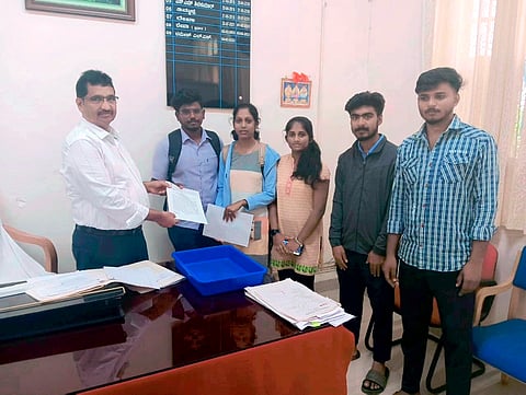 ಶೈಕ್ಷಣಿಕ ಸಮಸ್ಯೆ ಬಗೆಹರಿಸಿ: ಎಬಿವಿಪಿ ಆಗ್ರಹ