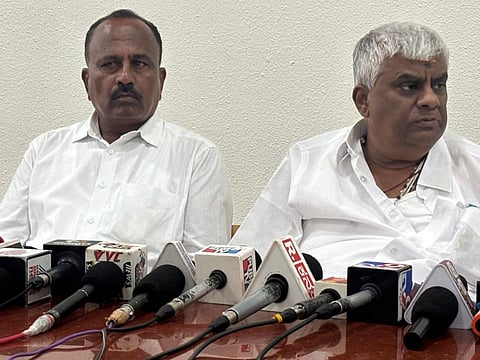 ಬಿಜೆಪಿ ಮುಖಂಡನ ಋಣ ತೀರಿಸಲು ಕಾಂಗ್ರೆಸ್‌ ಸಂಸದರು ಒತ್ತಡ
