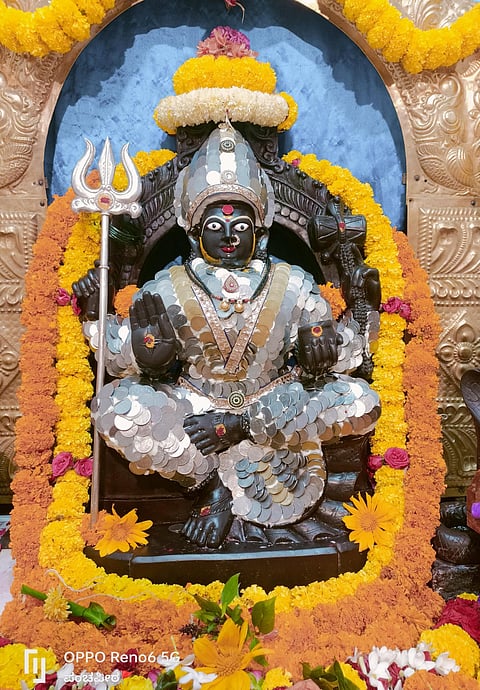 10 HVR 11