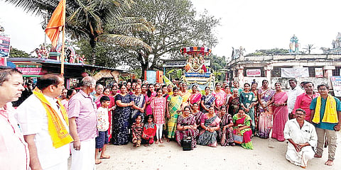 ಕೋದಂಡರಾಮ ಉತ್ಸವ ಮೂರ್ತಿಯ ಮೆರವಣಿಗೆ
