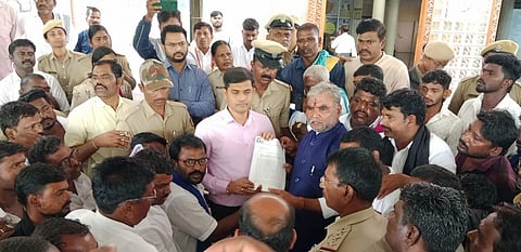 koppal dc naleen athul reservation issue protest