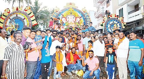 27_10_Mdy_02(Ganapathi Visarajane)