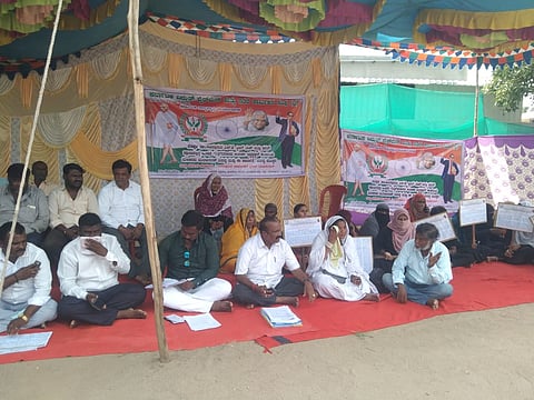 protest in koppal factory workers steel halavarthi