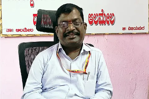 Applicant, Broker, Alamela, Caste-Income Certificate, Genealogy, Aadhaar Card, Tehsildar, K. Vijayakumar, Revenue Department,