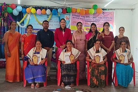 Best Anganwadi Worker, Helper Award