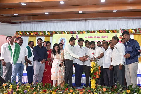 DVG-YUVAJANOTSAVA.jpg