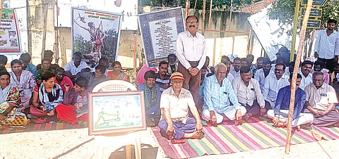 HUN-OCT-2-3(ADIVASI HUNGER STRIKE)