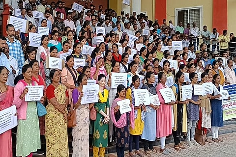 Protest in front of Zilla Panchayat office