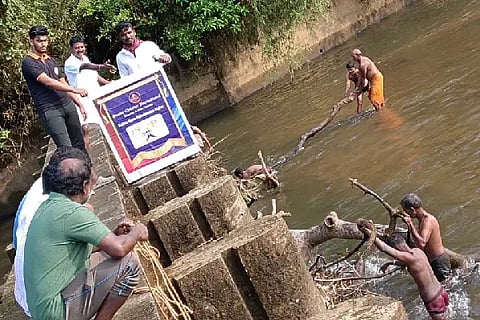 Sub_Dam Cleaning