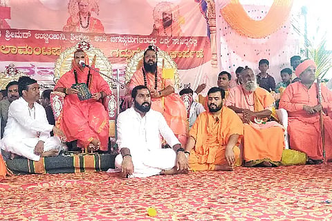 Veerashaiva, Lingayat, Ujjain Sri, Kotya, Shilamantapa, Thikota,