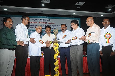 Yuvaraja college