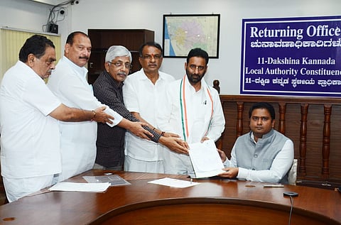mng-3oct-congress nomination