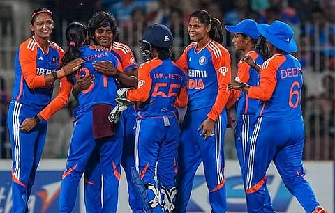 women cricket team